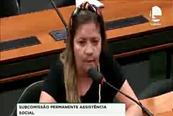 EM AUDIÊNCIA NA CÂMARA DOS DEPUTADOS, VICE-PRESIDENTE DO SASERJ DENUNCIA OS BAIXOS SALÁRIOS DOS ASSISTENTES SOCIAIS DO MUNICÍPIO DE BELFORD ROXO