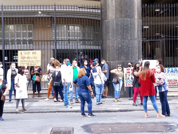 TRABALHADORES (AS) DAS OSS ENTRAM EM GREVE NO RJ