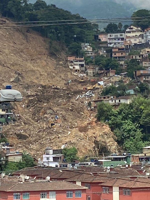 DIRETORA DO SASERJ VISITA ABRIGOS PROVISÓRIOS EM PETRÓPOLIS APÓS TRAGÉDIA DAS CHUVAS