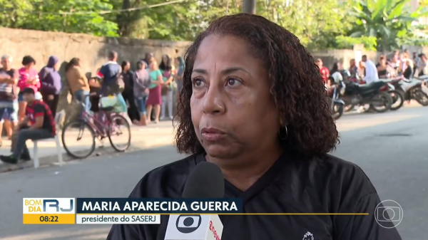 PRESIDENTE DO SASERJ DENUNCIA AO VIVO AS ENORMES FILAS NOS CRAS