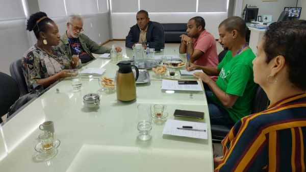 Lei 13.935/2019: Saserj discute estratégias com secretário de educação de São Gonçalo